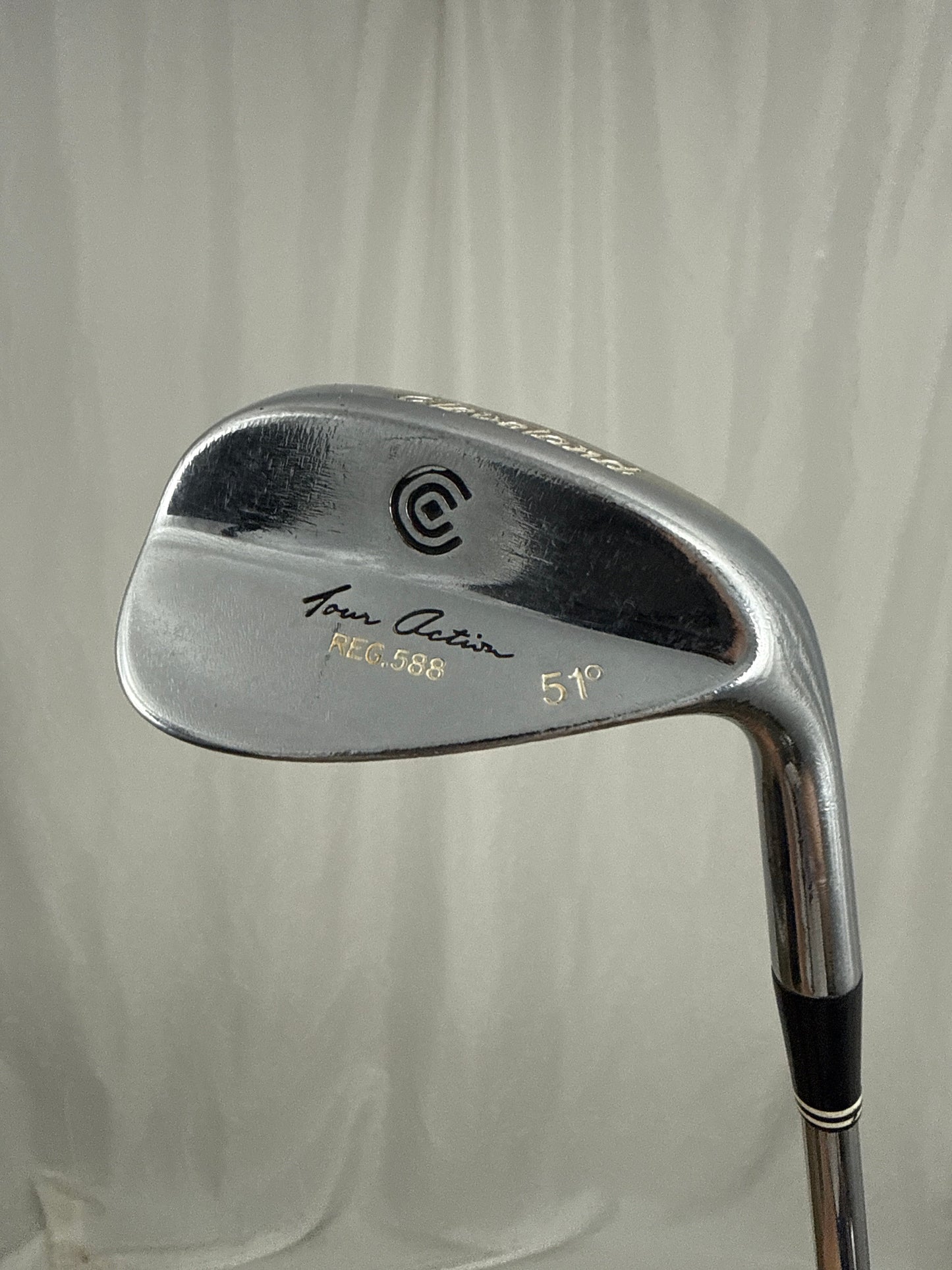 588 Chrome Wedge