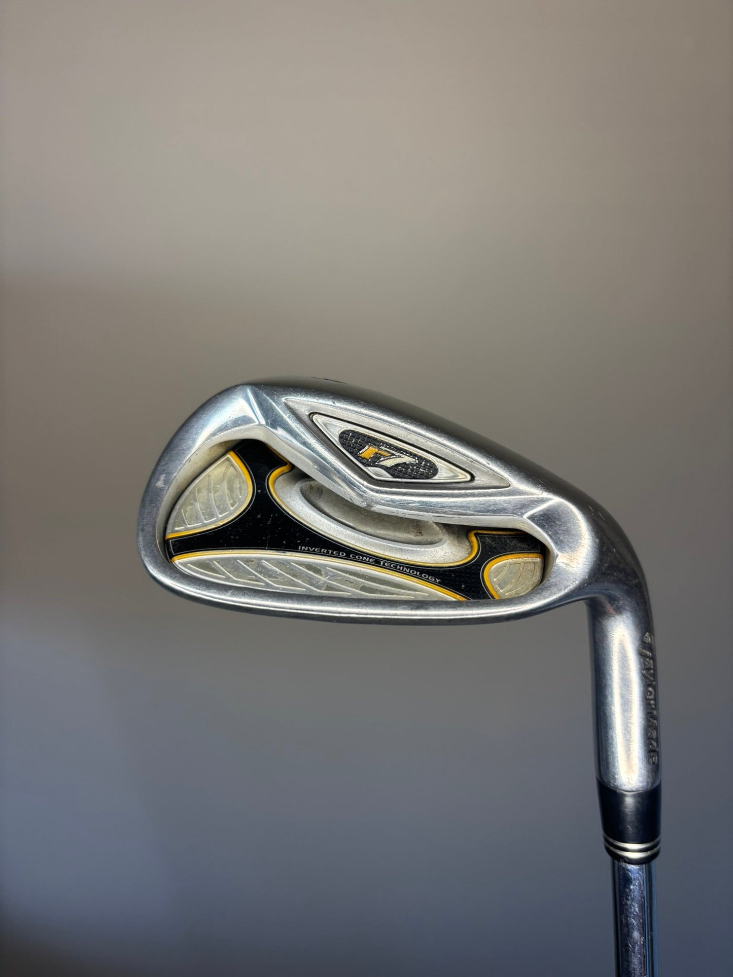 R7 Wedge