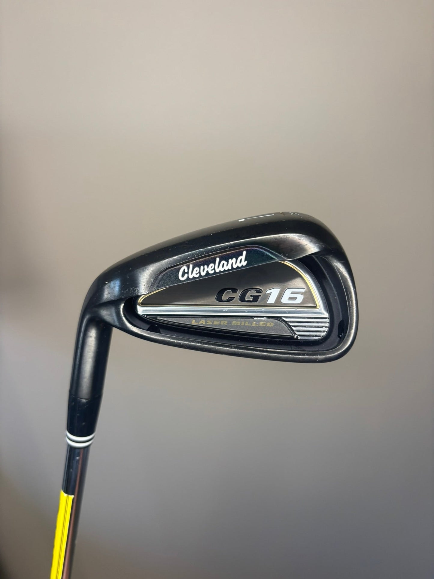 CG16 Black Pearl Individual Iron