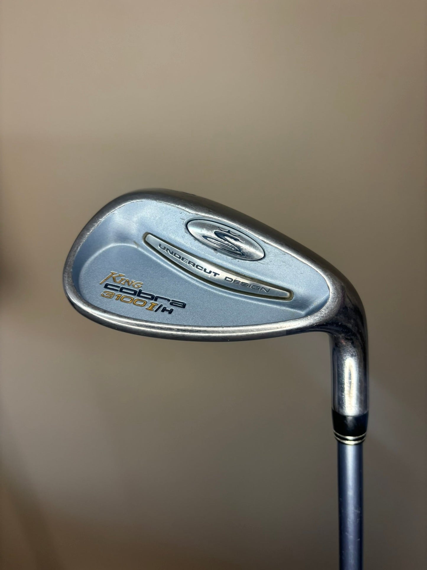 3100 IH Wedge